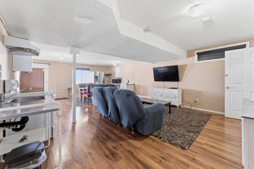 21 Panamount Crescent Nw, Calgary, AB - Indoor