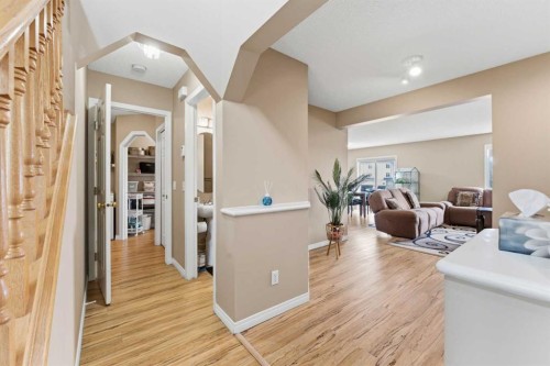 21 Panamount Crescent Nw, Calgary, AB - Indoor Photo Showing Other Room