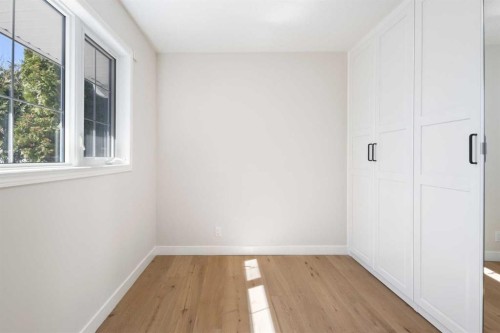 811 Seattle Drive Sw, Calgary, AB 