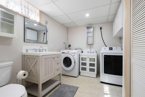 811 Seattle Drive Sw, Calgary, AB 