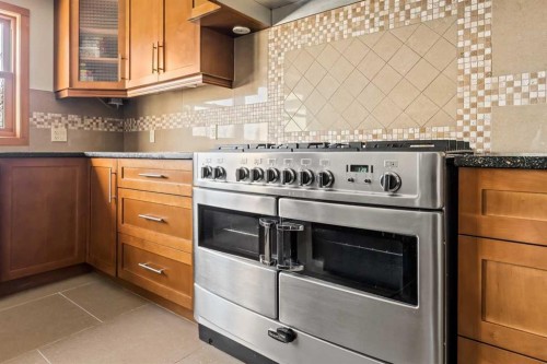 3924 15A Street Sw, Calgary, AB - Indoor Photo Showing Kitchen With Upgraded Kitchen
