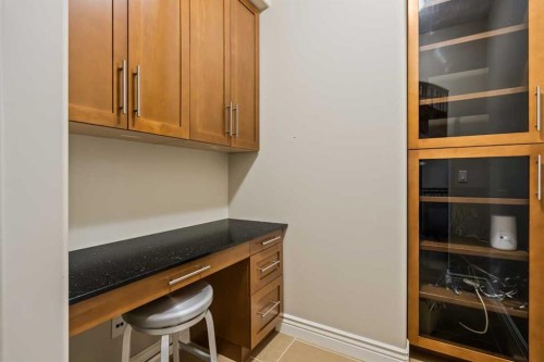 3924 15A Street Sw, Calgary, AB - Indoor