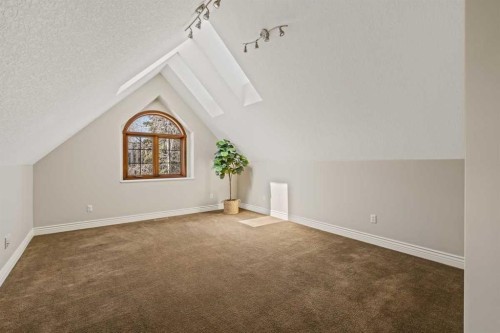 3924 15A Street Sw, Calgary, AB - Indoor Photo Showing Other Room