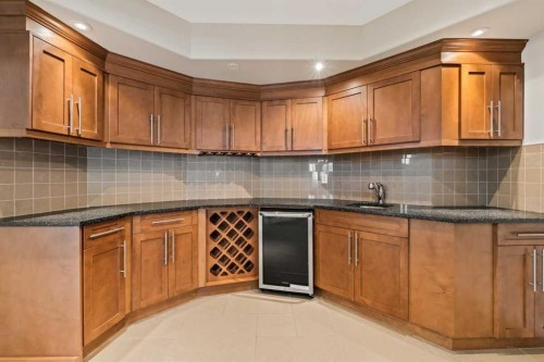 3924 15A Street Sw, Calgary, AB - Indoor Photo Showing Kitchen