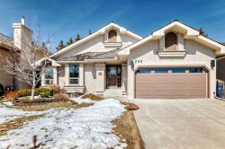 206 Hawkside Mews NW Calgary, AB T3G 3K9