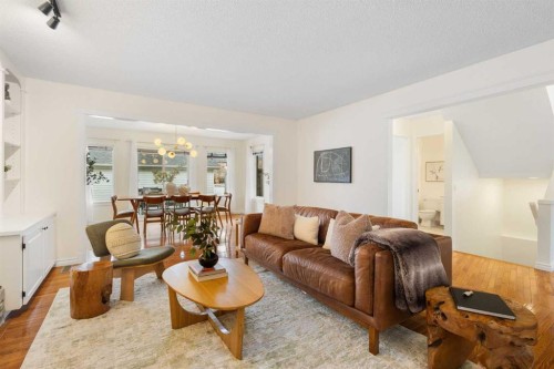 66 Inverness Close Se, Calgary, AB - Indoor Photo Showing Living Room
