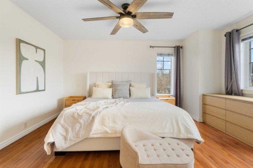 66 Inverness Close Se, Calgary, AB - Indoor Photo Showing Bedroom
