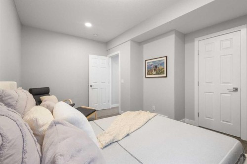 66 Inverness Close Se, Calgary, AB - Indoor Photo Showing Bedroom