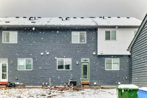 33 Savanna Manor Ne, Calgary, AB - Outdoor