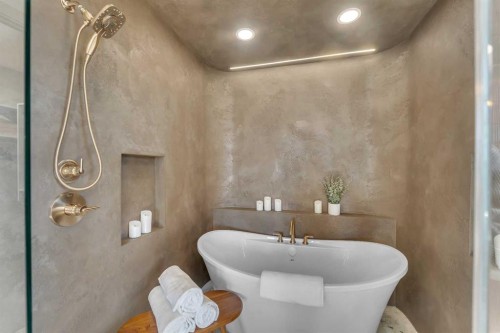 973 South Shore Terrace, Chestermere, AB - Indoor Photo Showing Bathroom