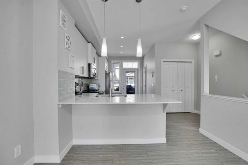 104 Legacy Path Se, Calgary, AB - Indoor Photo Showing Kitchen