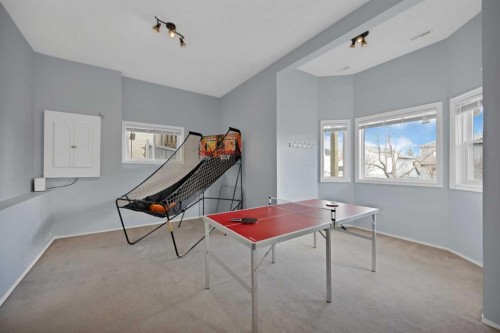 147 Harvest Oak Crescent Ne, Calgary, AB - Indoor Photo Showing Other Room