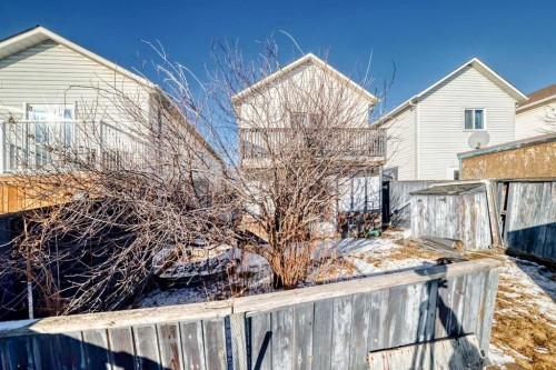 142 Hunterhorn Drive Ne, Calgary, AB - Outdoor