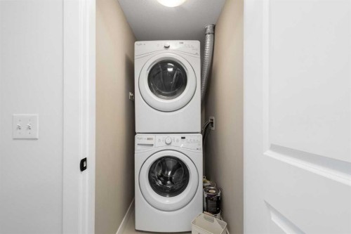 3107-11 Mahogany Row Se, Calgary, AB - Indoor Photo Showing Laundry Room
