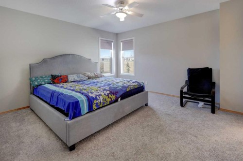 17 Royal Birch Way Nw, Calgary, AB - Indoor Photo Showing Bedroom