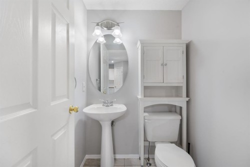 45 Country Hills Crescent Nw, Calgary, AB - Indoor Photo Showing Bathroom