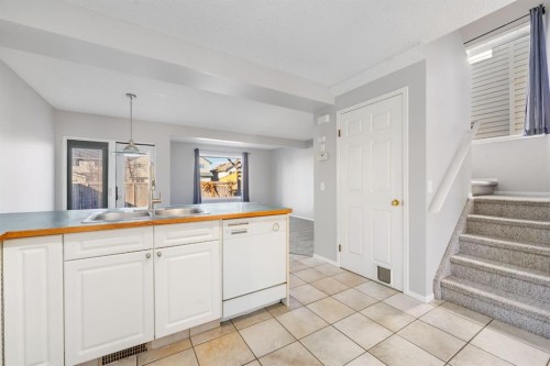 45 Country Hills Crescent Nw, Calgary, AB - Indoor Photo Showing Kitchen With Double Sink