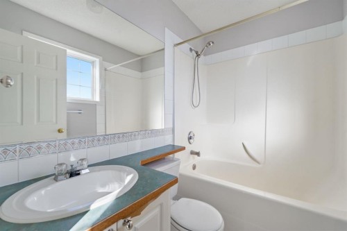 45 Country Hills Crescent Nw, Calgary, AB - Indoor Photo Showing Bathroom