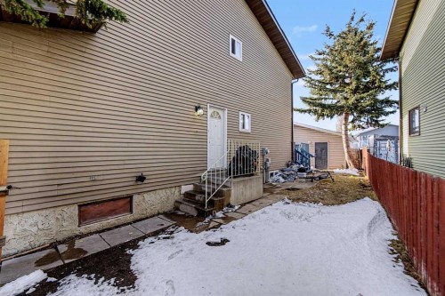 48 Whitworth Way Ne, Calgary, AB - Outdoor With Exterior