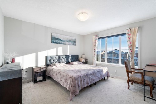 224 River Heights Drive, Cochrane, AB - Indoor Photo Showing Bedroom
