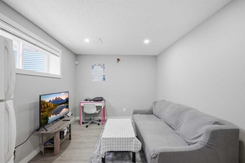 21 Savanna Green Ne, Calgary, AB - Indoor