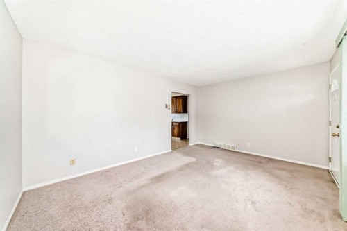 8315 Bowness Road Nw, Calgary, AB - Indoor Photo Showing Other Room