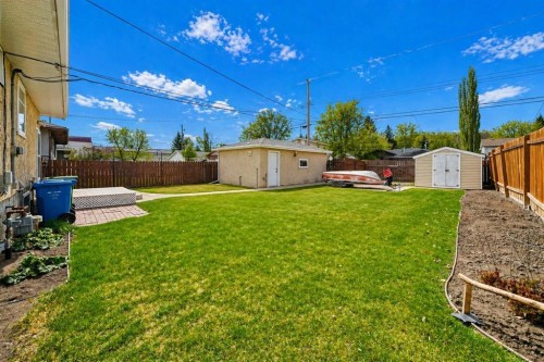 8315 Bowness Road Nw, Calgary, AB - Outdoor