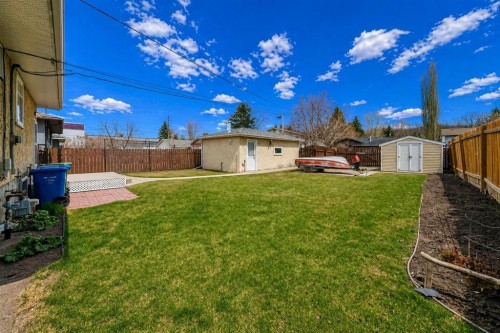 8315 Bowness Road Nw, Calgary, AB - Outdoor