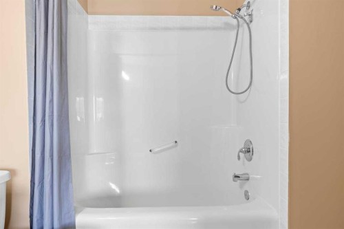1503 Eagleview Place Nw, High River, AB - Indoor Photo Showing Bathroom