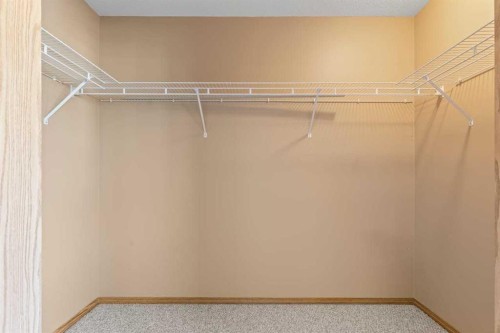 1503 Eagleview Place Nw, High River, AB - Indoor With Storage