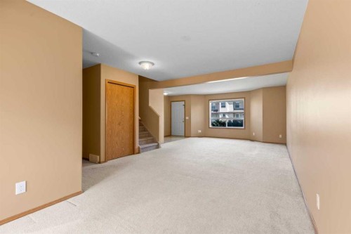 1503 Eagleview Place Nw, High River, AB - Indoor Photo Showing Other Room