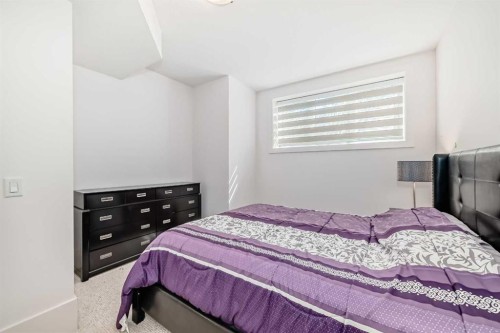 2412 28 Avenue Sw, Calgary, AB - Indoor Photo Showing Bedroom