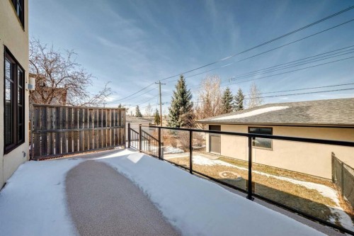 2412 28 Avenue Sw, Calgary, AB - Outdoor