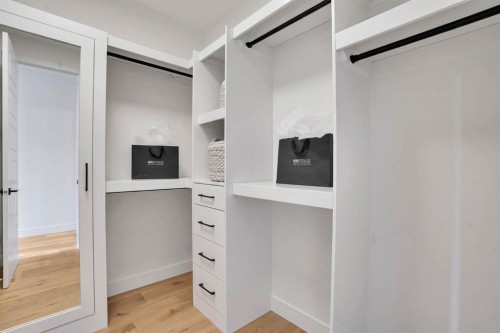 2012 35 Street Sw, Calgary, AB - Indoor Photo Showing Other Room