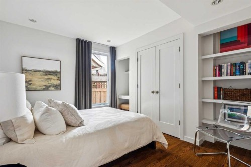 3905 Edison Crescent Sw, Calgary, AB - Indoor Photo Showing Bedroom