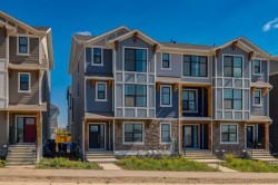 382 Alpine Avenue SW Calgary, AB T2Y 0S1