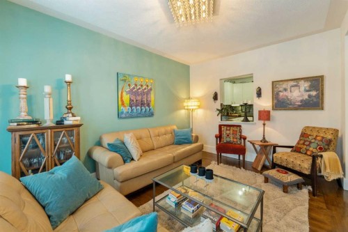 447 Marsh Road Ne, Calgary, AB - Indoor Photo Showing Living Room