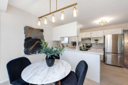 47 Hawkstone Drive NW Calgary, AB T3G 2X3