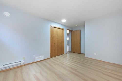 47 Hawkstone Drive Nw, Calgary, AB - Indoor Photo Showing Other Room