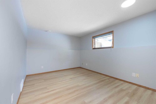 47 Hawkstone Drive Nw, Calgary, AB - Indoor Photo Showing Other Room