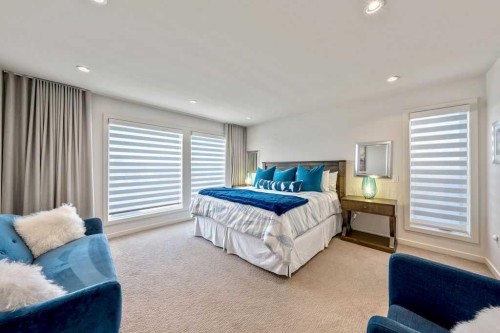 122 13 Street Ne, Calgary, AB - Indoor Photo Showing Bedroom