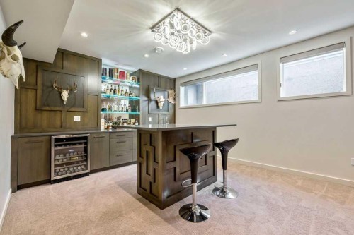 122 13 Street Ne, Calgary, AB - Indoor Photo Showing Other Room