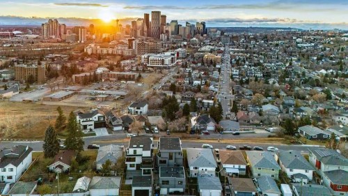 122 13 Street Ne, Calgary, AB - Outdoor With View