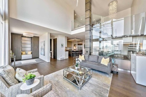122 13 Street Ne, Calgary, AB - Indoor Photo Showing Living Room