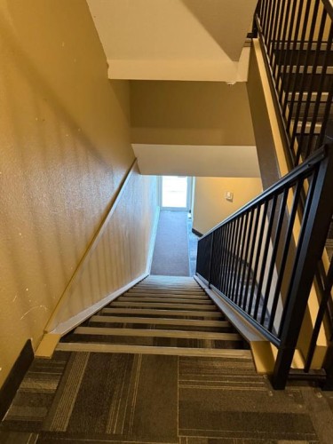 202-7210 80 Avenue Ne, Calgary, AB - Indoor Photo Showing Other Room