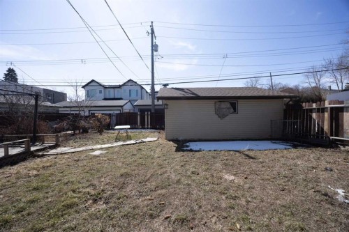 3308 2 Street Ne, Calgary, AB - Outdoor
