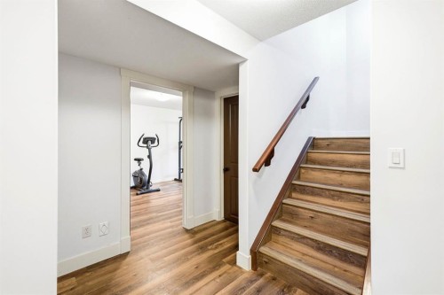 29 Winchester Crescent Sw, Calgary, AB 