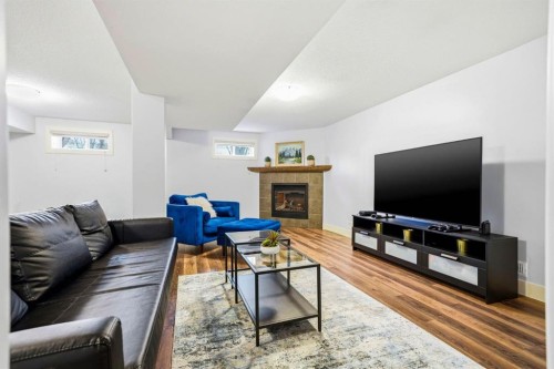 29 Winchester Crescent Sw, Calgary, AB 