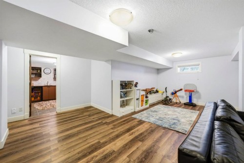 29 Winchester Crescent Sw, Calgary, AB 