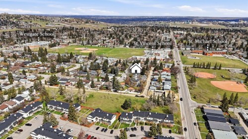 29 Winchester Crescent Sw, Calgary, AB 